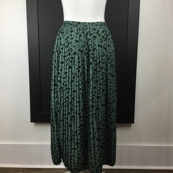 EASEL Green And Black Polka Dot Pleated Skirt Size Small - Picture 5 of 9